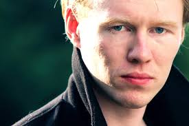 Tom Menary (@tmenaryactor) • Facebook