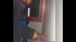 Atl thot sucking dicks at glory hole - XNXX.COM