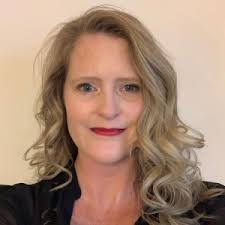 Laura Laird's Instagram, Twitter & Facebook