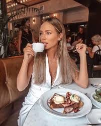 Liz Kaeber Lizkaeber Foto I Video V Instagram Braun Blonde Haare Haarfarben Aschblonde Haare