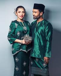 Check spelling or type a new query. Pin By Sarah Shawtyy On Songket Wedding Dress Inspiration Minang Wedding Songket Wedding