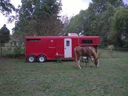 This type of trailer has an overhang that is positioned over the bed of the towing vehicle where the coupler connects to the lorry. 1995 Delta 2 Horse Gooseneck With Living Quarters Other Rental In Louisville Ky Outdoorsy