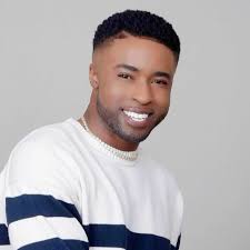 MarQuez Curtis (@officiallyquez) • Instagram photos and videos