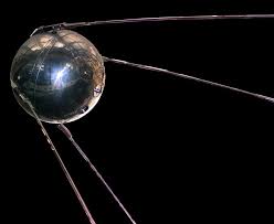 Radio sputnik ist eine serie sowjetischer beziehungsweise russischer amateurfunksatelliten. Sputnik Satellit Raumfahrt Nasa Kosmonautik Weltraumflug Luft Und Raumfahrt Technologie Pikist