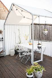 Überdachung balkon selber bauen der einfachste weg von getting die eigenschaft suchen neu wäre verbessern die einrichtung mit jedem ahreszeit. Ein Haus Auf Dem Balkon Leelah Loves Balkon Selber Bauen Diy Uberdachung Uberdachung Bauen