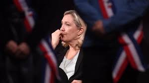 Prancūzijos marine le pen kritikuoja „katastrofišką es skiepijimo kampaniją. Coronavirus Marine Le Pen S Est Auto Confinee Chez Elle Par Precaution Lci