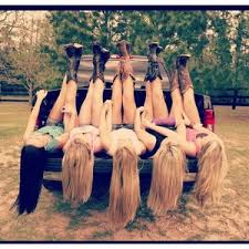 Résultat de recherche d'images pour "3 best friends forever tumblr"