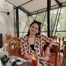 Presenter enzy storia kesal usai fotonya diedit untuk bahan fantasi. Lato Bisnis Panna Cotta Enzy Storia Yang Berawal Dari Iseng Saat Psbb