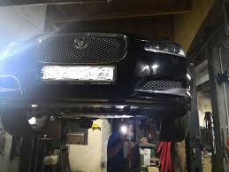 Comparand o cutie manuala de virteza cu o cutia automata , se poate spune ca cea manuala are ca avantaj faptul ca are frana de ca si dezevantaj in cazul folosirii unei cutii automate se poate remarca faptul ca sunt putine cutii automate care au mai mult de 5 viteze. Reparatii Cutii Automate Sc Profesional Tour Srl Pieseauto Ro