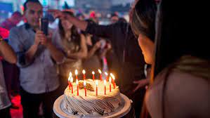 Ucapan selamat ulang tahun yang ada dalam artikel ini bisa anda gunakan sebagai status media sosial atau dikirimkan langsung melalui pesan pribadi. Contoh Ucapan Selamat Ulang Tahun Untuk Atasan Bos Lokerpintar Id