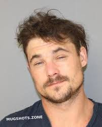 Shayne Alexander's Instagram, Twitter & Facebook