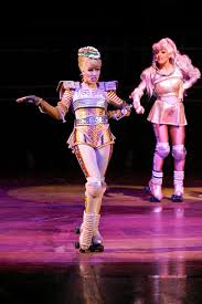 Inklusive frühstück und weiteren extras, je nach gewähltem hotel. 220 Starlight Express Ideen In 2021 Starlightexpress Musical Kellerfaltenrock