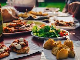 When you think of easy the best way to start is working your dinner around one staple ingredient that is easy to cook. How To Decide What S For Dinner Tonight Mom Does Reviews