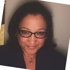 Renee Halbert's Instagram, Twitter & Facebook