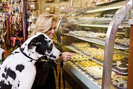 £2.99 our luxury liver brownies are delicious, rich, gourmet brownie cakes made with liver, honey, egg. Pastry Pups The Rise Of Gourmet Dog Bakeries Petguide