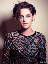 11 Times Kristen Stewart S Eye Makeup Was Low Key The Coolest Thing Ever Kristen Stewart Kristen Stewart Short Hair Kristen Stewart Eyes