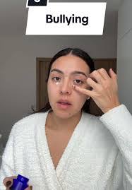 Aimee Maxwell's Instagram, Twitter & Facebook