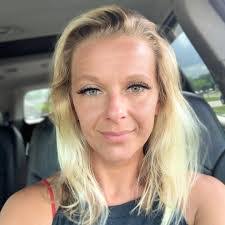 Lacey Kramer's Instagram, Twitter & Facebook