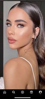 Jessica Perrin's Instagram, Twitter & Facebook