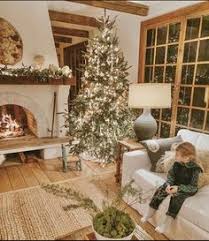 If you're new here make sure to subscribe (for free!) or join us on facebook to keep up with our new creative ideas! 220 Mistletoe Ideas In 2021 Merry And Bright Mistletoe Merry