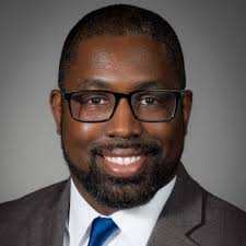 Meet Mark DeVera, senior director of operations for STARS. Mark oversees  day-to-day operations of the STARS facilities. At Northwell, Mark has grown  his career alongside the growth of the STARS…