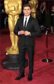 Zac efron, star of the upcoming film the greatest showman, invites vogue in and answers 73 questions. Zac Efron Vogue It