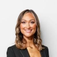 Heather Lardie's Instagram, Twitter & Facebook