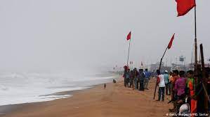 • cyclone fani, one of the strongest storms to batter the indian subcontinent in decades, made landfall near puri, india, on friday morning mass evacuation in india and bangladesh. Cyclone Fani Makes Landfall In India News Dw 03 05 2019