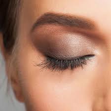 Abend make up braune augen. Augen Grosser Schminken Die Besten Make Up Tricks