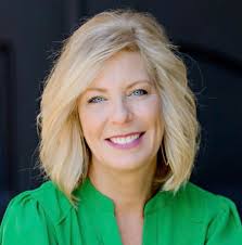 9 L-9 Shoreline Drive W