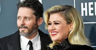 Kelly Clarkson Says She Texted Ex Brandon Blackstock About Her New Album