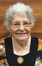 Lilly Dietz's Instagram, Twitter & Facebook