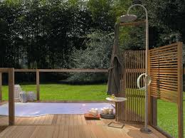 Gartendusche Sichtschutz Ideen Fur Die Outdoor Dusche Gesucht Gartendusche Duschdesigns Gartengestaltung