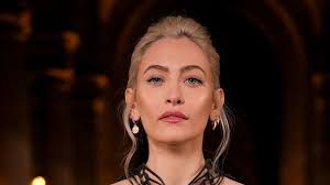 Scots bride will use crutches to walk down aisle after back pain turned out  to be tumour