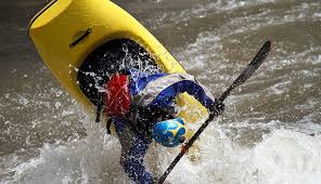 can a kayak sink? globo surf