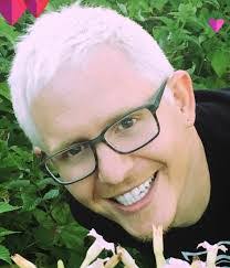 Shelby Grayson's Instagram, Twitter & Facebook