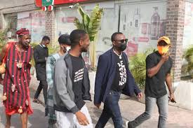 Omoyele sowore is one individual who stands out and represents the poor, oppressed, victimized and suppressed nigerians. Omoyele Sowore Is Escorted To Court By A Native Doctor Photos Informone