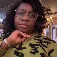 Happy Founders' Day to our beautiful Sorors of @zphibinc1920! Sorors, our  Five Pearls envisioned a sorority dedicated to inspiring positive change,  elevating the consciousness of their community, promoting excellence in  academic achievement,