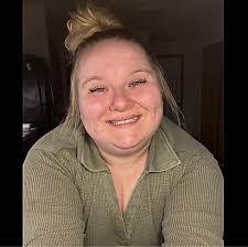 Alyssa Penn's Instagram, Twitter & Facebook