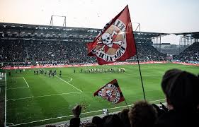 Why not embed this video in a forum, comment or in addition to some post? Fc St Pauli Millerntor Hammer Der Kiezclub Will Seine Stadion An Die Fans Verkaufen Mopo De