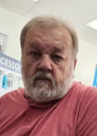 Linda Manke's Instagram, Twitter & Facebook