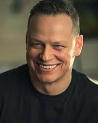 Robert Borges: Movies, TV, and Bio