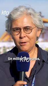Je n'arrive pas à être serein face à l'approche de la mort. Que faire ? »  👉Le père Charles-Thierry Ndjandjo propose des éléments de réponses à cette  question universelle. @jeunes.cathos95 @aumonerie_etudiante_95