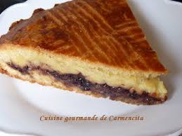 Decouvrez La Recette Gateau Basque A La Confiture De Cerise Noire Et Creme Patissiere Sur Cuisineactuelle Fr Gateau Basque Recette Gateau Patissiere