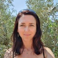 20+ "Lara Dixon" profiles