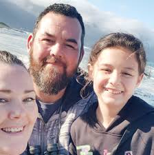 Pilgrim (16 y/o thoroughbred mare) is up for a 1 or 2 day lease in  Noordhoek 🦄 ○ Strictly hacking/flat work (arena