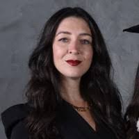 Clara Lemos's Instagram, Twitter & Facebook