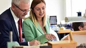 Add or change photo on imdbpro. Irina TÄƒnase IntrebatÄƒ Ce Face Liviu Dragnea IncearcÄƒ SÄƒ AjungÄƒ SÄƒnÄƒtos AfarÄƒ AcasÄƒ Iubita Fostului Lider Psd SusÈ›ine CÄƒ A Primit AmeninÈ›Äƒri Cu Moartea Hotnews Mobile