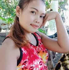 Deserve ni madam! Kung ikaw papipiliin, 5KYAW o SELPON? Comment mo naman ♥