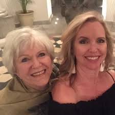 Otis is safe❤️ Pasados received him!!! Sweet big boy needs help❤️ “Hello, I  am trying to find a new permanent home for my pig and I only have two  weeks! I currently